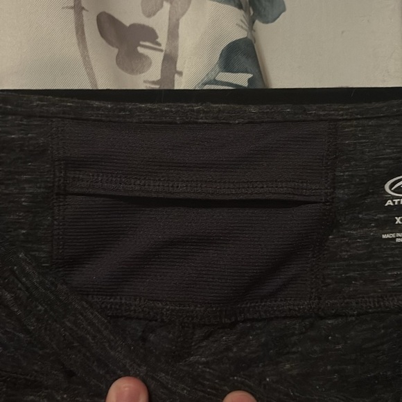 ⭐️ Athletic Works Graphite Gray Leggings – Size XXL ⭐️ - Picture 3 of 4